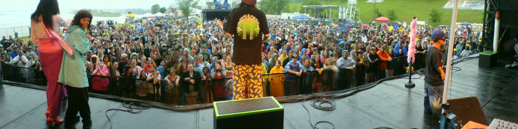 Muck Crowd